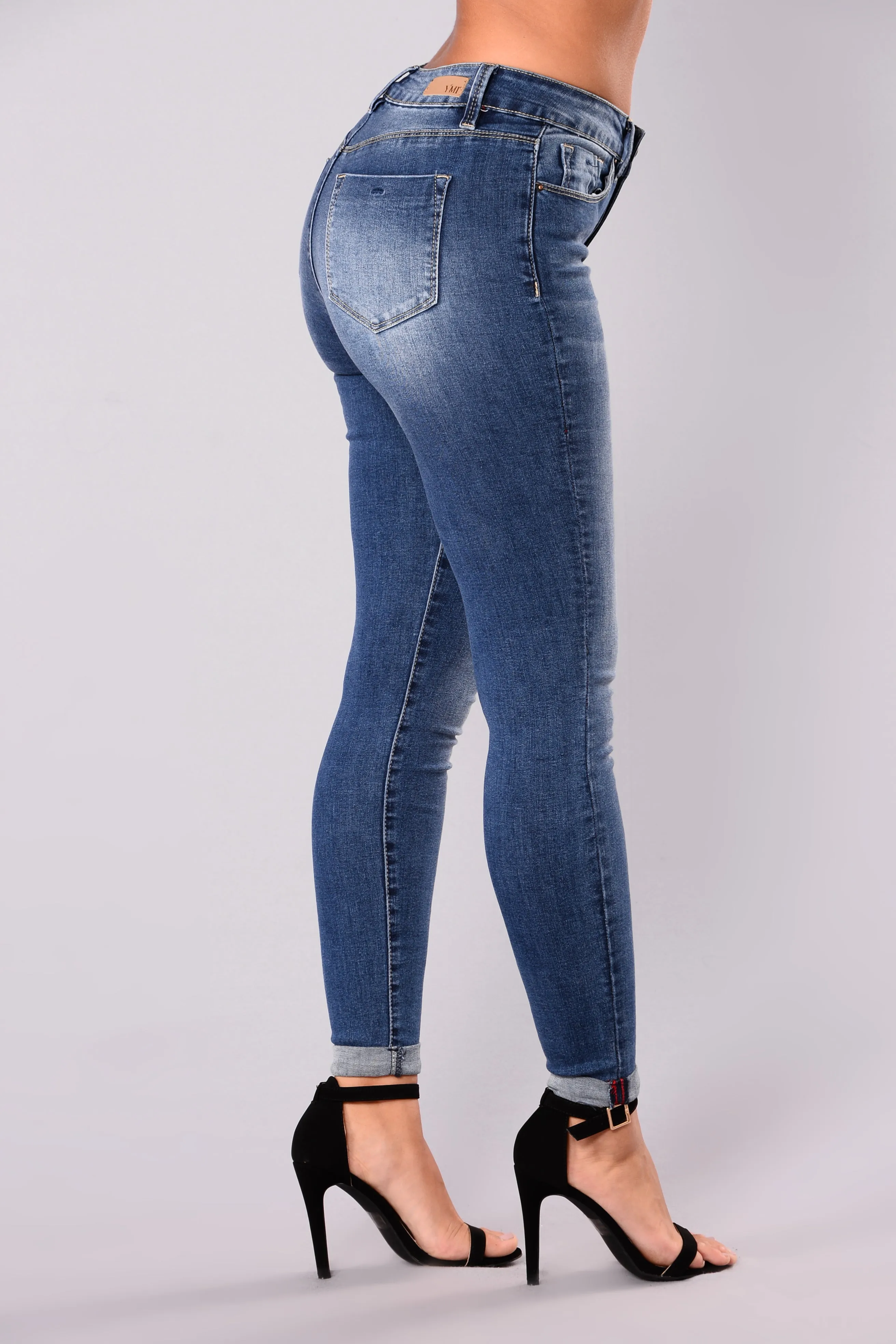 A Denim Affair Ankle Jeans - Medium Blue Wash