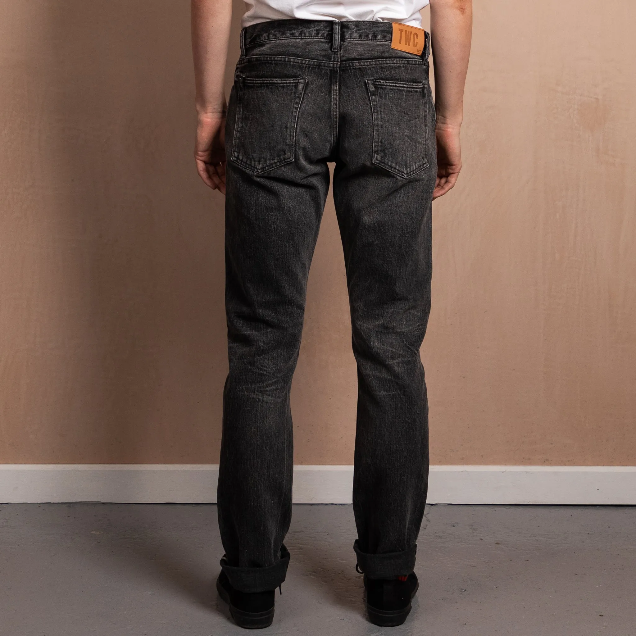 BLACK FADE SLIM FIT 001 SELVEDGE JEAN