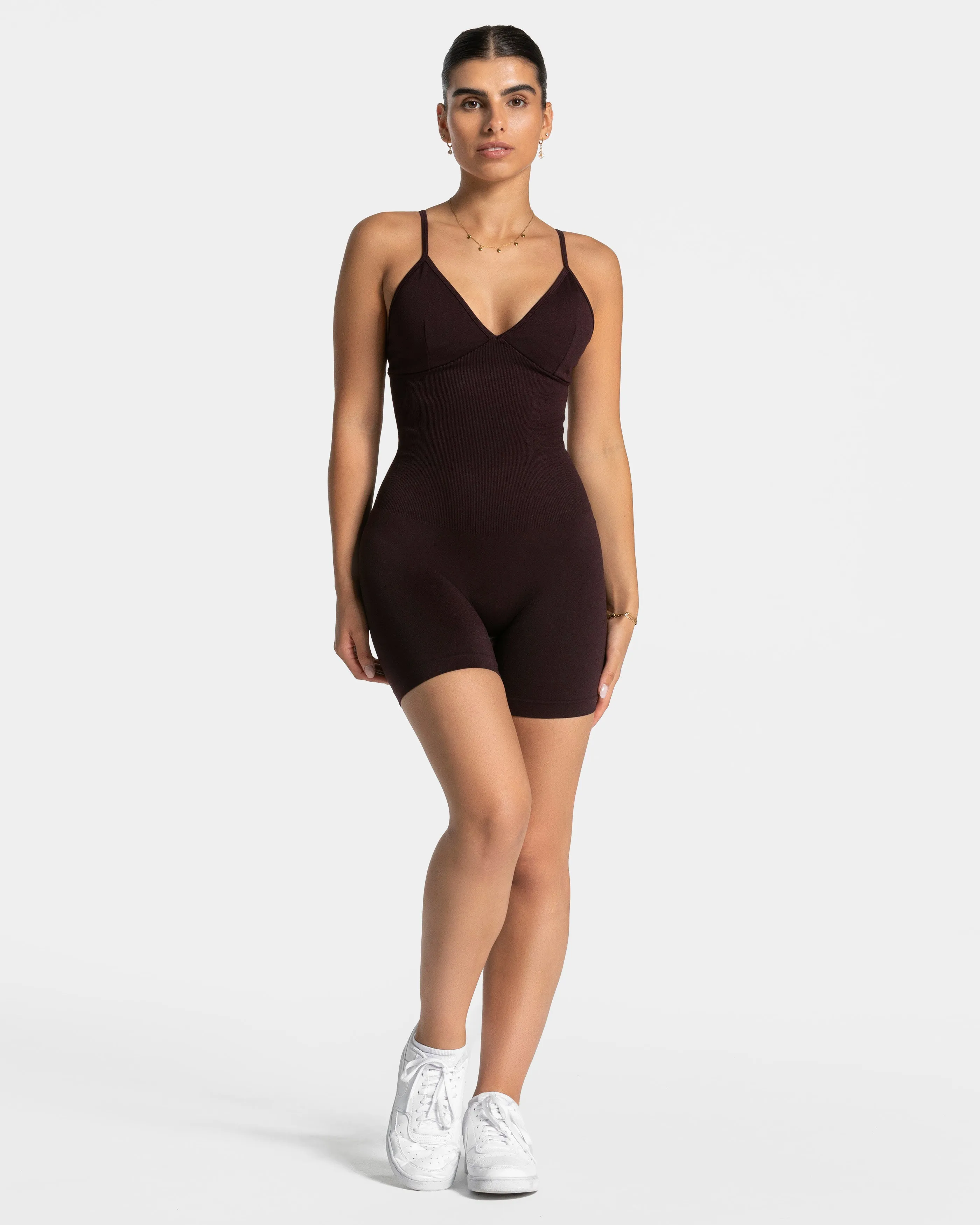 Essence V-Back Covert Scrunch Short Jumpsuit "Merlot"