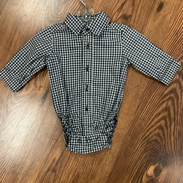 just one you SIZE Newborn Outfit Boy's